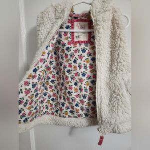 Mini Boden: Kids Cream Sherpa Vest with Floral Lining